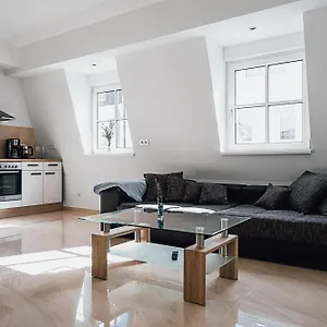 Apartment Schleicher Mit Klimaanlage, Zirndorf